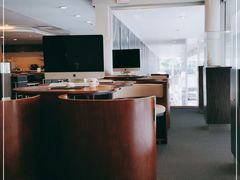 -上海伟杰·捷豹路虎4S店(闵行店)