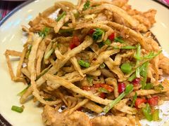 -香巴拉云南餐厅(华莱坞店)