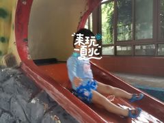 -金孔雀温泉旅游度假村