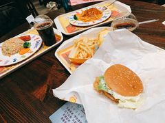 -蓝精灵乐园·世茂精灵之城主题乐园