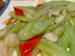 西芹百合-胡桃里乐队酒馆(昙华林店)