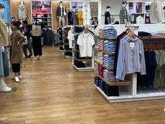 -优衣库(南宁安吉万达广场店)