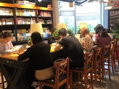 -西西弗书店&矢量咖啡(凯德晶萃广场店)