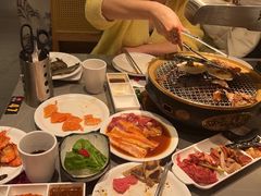 -山焱·炭火自助烤肉(周浦万达店)
