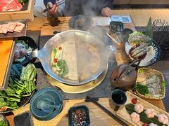 -湊湊火锅·茶憩(南京东路悦荟店)