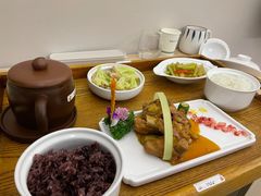 -雪梅月子中心(华侨城店)