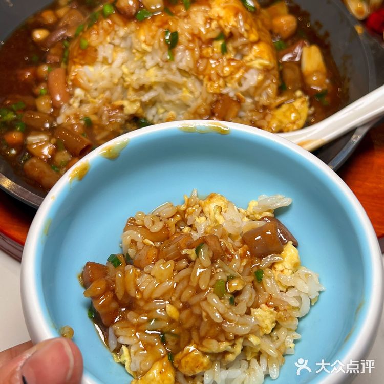 海肠捞饭不愧是招牌🥹四真的太香了 一口香到姥姥家！