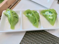 蒜香菠菜海鲜饺-五号茶居·新派粤菜·岭南五号酒店(沿江中路店)