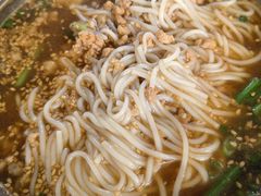 -正宗杨记普洱酸醋米线(总店)