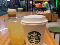 -星巴克(上海长宁来福士1F店)