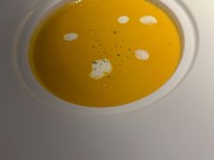 -卡普里披萨·牛扒·下午茶