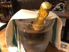-临界音乐酒馆·小龙虾·江湖菜(华熙LIVE·鱼洞店)