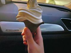 梅酒巧克力冰激凌-肯德基(宁波万达店)