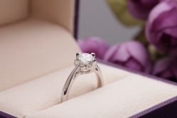 威德钻戒1-威德钻石-克拉钻大本营(南京东路店)