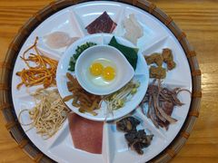 -勺子米线·云南传统小吃市集(四方街店)
