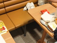 -麦当劳(呼市新华东街店)