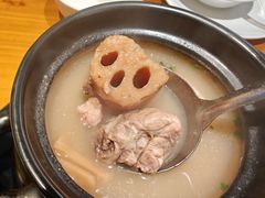 -莲餐厅·湖北菜·潜江小龙虾店(愚园路店)
