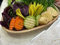 -原林野山菌火锅·炒菌(关上野生菌一条街店)