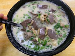 -津津老鸭粉丝馆(正东路店)