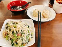 -舒蔡记生煎菜饭(云南中路店)