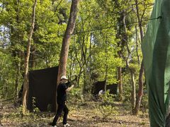 -东湖小天池真人CS彩弹野战基地