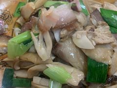 野生菌炒腊肉-蓉蓉川菜馆(致和时代广场店)
