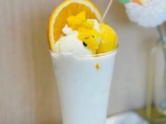 椰林飘香Plus冰淇淋奶昔-哈根达斯(SM店)
