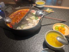 -三出山火锅(南京万象天地店)