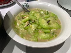 鲜丝瓜焖鲍鱼仔-费大厨辣椒炒肉(高铁吾悦广场店)
