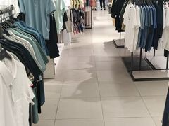 -唯品会(泽胜中央广场店)