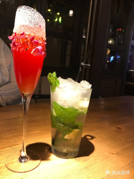 胡桃裡音樂酒館(華熙店)紅唇雞尾酒圖片