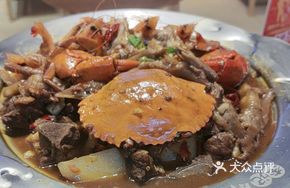 Signature Crab and Meat Stew