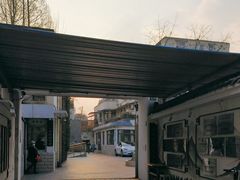 -上海市中医文献馆