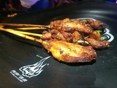 -何师烧烤·香辣蟹·川菜·30年老品牌(太古里旗舰店)