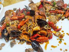 手抓海鲜-1910老鲁味海鲜·戳子肉·青岛菜(金沙滩店)