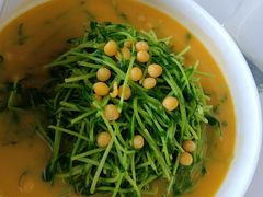 豆汤浸豆苗-渔语鱼新川菜Bistro(万象天地店)