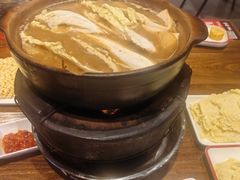 -阿润打边炉·鲜切鸡煲(华漕店)