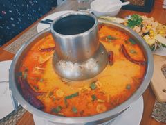 -Chom Cafe and Restaurant