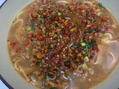 韭菜肉沫腌粉-粉观右江西鲜辣米粉(天地店)