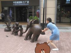 -王府井奥莱临潼小镇(临潼店)
