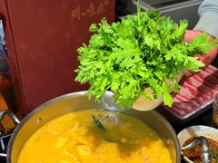 -鲜入唯煮·港式海鲜牛肉火锅(金宝街店)