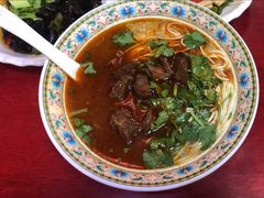 -金杨拉面王小吃面馆·牛三宝面·红烧牛肉粉