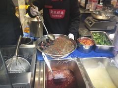 -黑色经典臭豆腐·湖南特产(步行街店)
