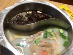 鸳鸯锅底-袁记串串香(西安路店)
