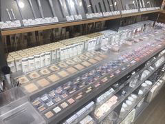 -MUJI无印良品(滨江宝龙城店)
