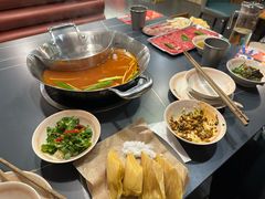 -由衷贵州酸汤牛肉火锅(新桥店)