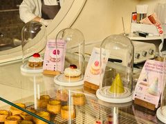 -VERIE BAKEHOUSE