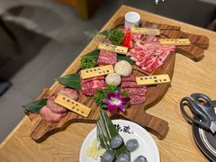 梦幻牛M9拼盘-牛藏·黑毛和牛烧肉(环市东店)