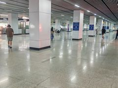 -龙溪路(地铁站)