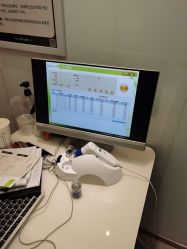 -LESSMORE科技头皮理容中心